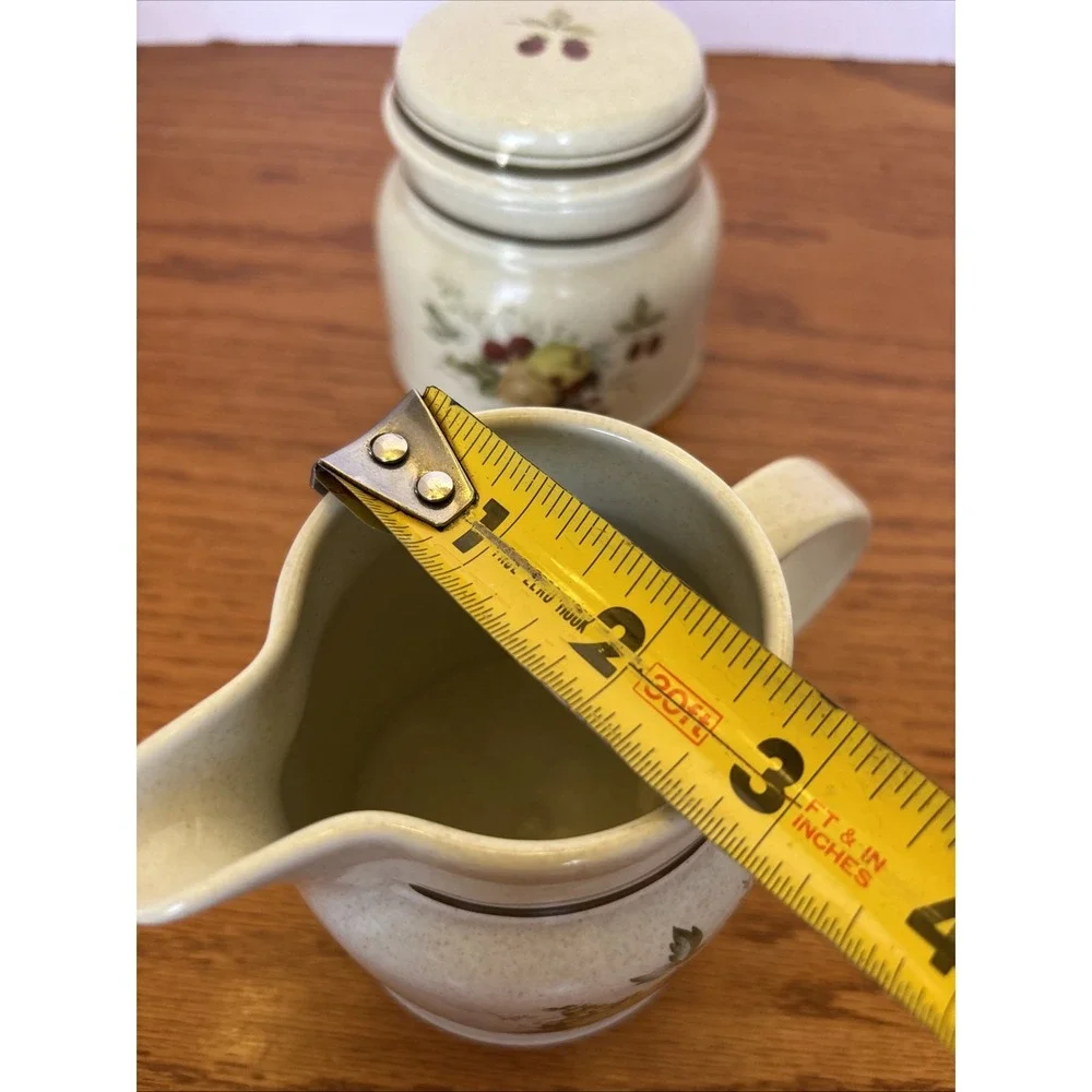 Royal Doulton ENGLAND- CORNWALL LS1015 Lambeth 12 oz 4 1/4
